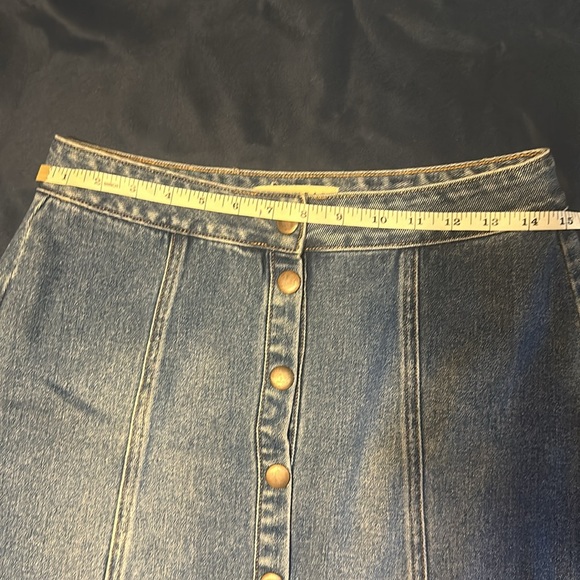 Bullhead Snap Front Denim Mini Skirt - Picture 5 of 6